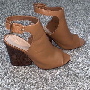 Tory Burch heel